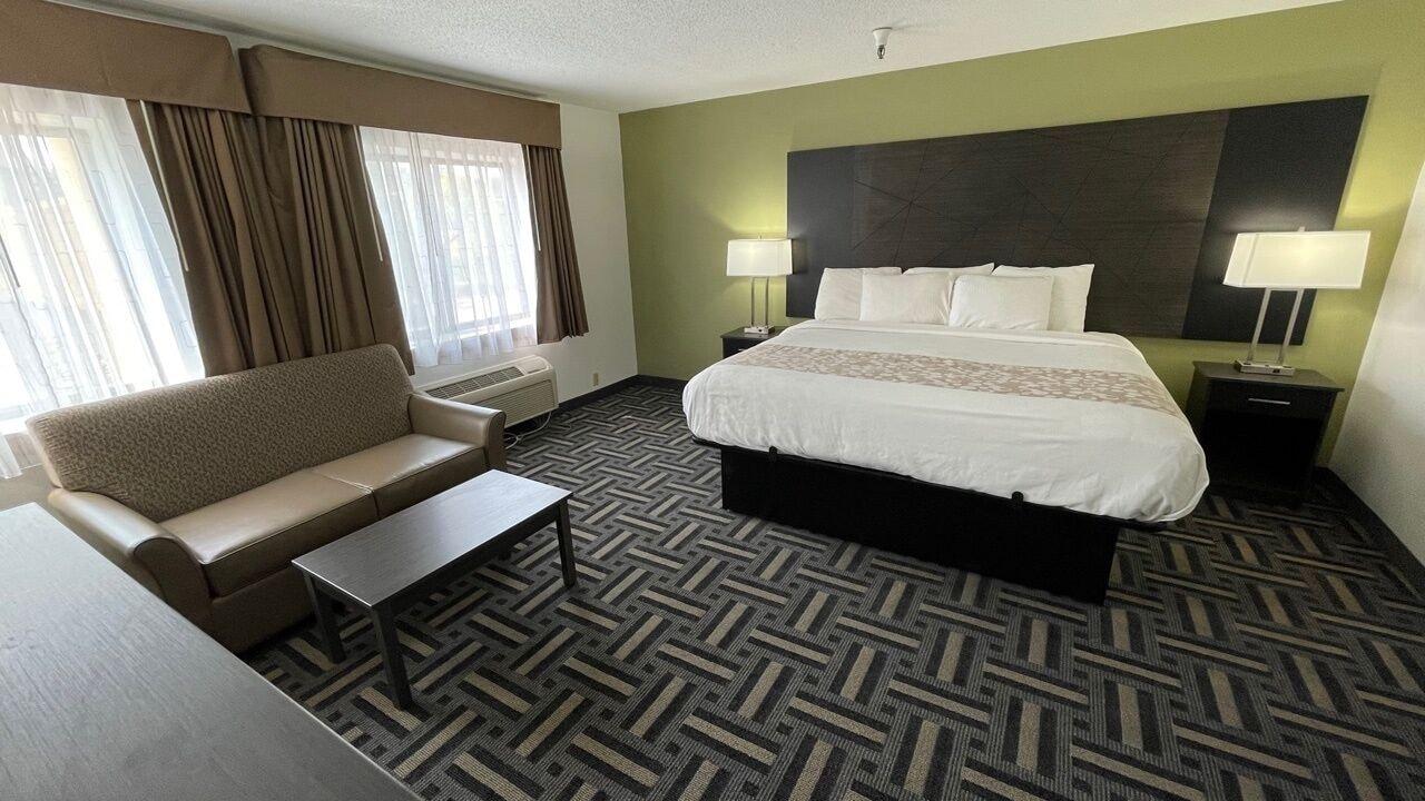 La Quinta Inn And Suites By Wyndham Cincinnati North Springdale Eksteriør billede